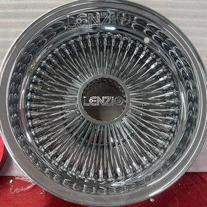 Les roues à rayons de 13 "/14" peuvent être personnalisées avec des logos en or/argent/or rose. Garantie d'un an - Product Image 1