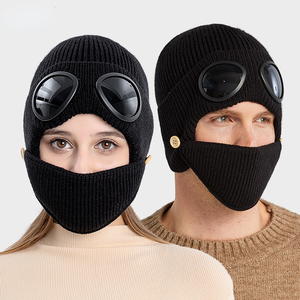 FayeIn <span class=keywords><strong>Bonnet</strong></span> d'Hiver pour <span class=keywords><strong>Femme</strong></span>, Chapeau <span class=keywords><strong>de</strong></span> Trappeur Doublé Polaire Chaud, Épais et Décontracté, <span class=keywords><strong>Bonnet</strong></span> <span class=keywords><strong>de</strong></span> Ski en Tricot pour <span class=keywords><strong>Neige</strong></span> avec Masque Intégré, pour Homme et <span class=keywords><strong>Femme</strong></span> - Product Image 1