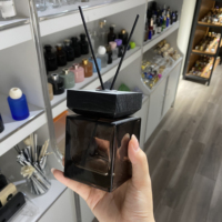 Flacon diffuseur de parfum vide de style nordique de luxe, carré, 100 ml, 200 ml, avec couvercle en bois noir, flacon de parfum d'intérieur personnalisé pour cadeau