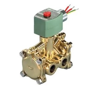 Vanne solénoïde normalement fermée 8316G064 3/2, 1/2" NPT, corps en laiton, 3,2 CV, haut débit pour le contrôle de l'air/de l'eau/des gaz inerts - Product Image 1