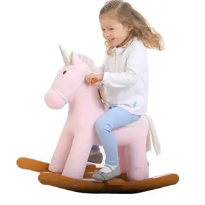 Vendita calda farcito peluche bambini bambini in legno cavallo a dondolo giocattolo culla rosa unicorno cavallo a dondolo con ala carina