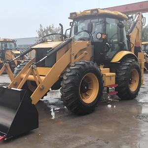 JCB 4DX : Libérez une puissance extrême et une efficacité énergétique inégalées. Maîtrisez chaque creusement avec une hydraulique avancée et une durabilité inégalée. - Product Image 3