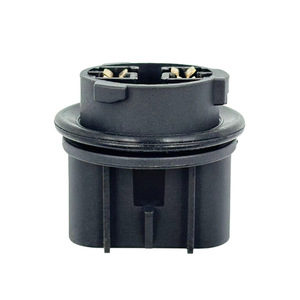 ซ็อกเก็ตไฟเบรกอเนกประสงค์สำหรับรถบรรทุก RZ-01-A0432 พลาสติกสำหรับเปลี่ยนซ่อม - Product Image 1