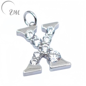 Collier avec pendentif lettre en argent 925 classique UM Jewelry pour femmes, enfants, anniversaires, mariages et occasions de fête - Product Image 1