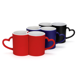 Sublimación Blanks Cambio <span class=keywords><strong>de</strong></span> color Pareja Tazas Mango <span class=keywords><strong>de</strong></span> corazón Tazas mágicas para parejas - Product Image 1