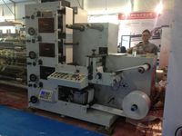 Nouvelle machine d'impression flexographique semi-automatique Zhenbang 4 couleurs pour étiquettes, structure empilable, découpe en ligne, imprimante de tubes en papier certifiée CE