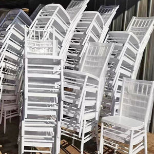 Großhandel Luxus Weißgold Stahl Eisen Metall Bankett Stapelbar Moderner Event Hochzeitsstuhl Tiffany Chiavari Stühle für Veranstaltungen - Product Image 1