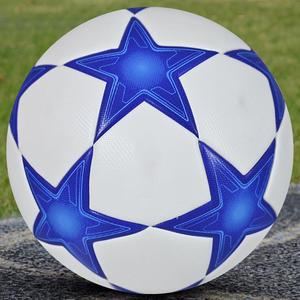 Pallone da Calcio Personalizzato OEM, Tutte le Misure, Impermeabile e Resistente all'Usura, per Allenamento e Competizioni di Club, Scuole e Squadre - Product Image 4