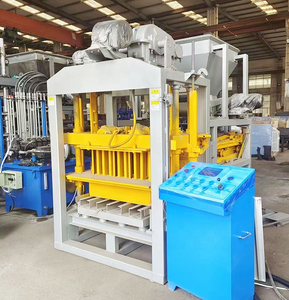 เครื่องทำอิฐบล็อกกลวง เครื่องทำเสาคอนกรีต เครื่องทำบล็อกอินเตอร์ล็อคอัตโนมัติ รุ่น QTJ4-25D - Product Image 5