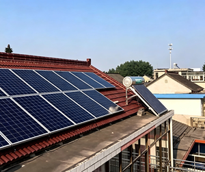 Systèmes de montage solaire pour toitures à tuiles utilisés dans les projets photovoltaïques <span class=keywords><strong>sur</strong></span> toit, dotés de crochets réglables et de dispositifs de <span class=keywords><strong>fixation</strong></span> de panneaux fiables. - Product Image 2