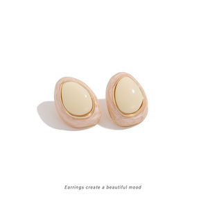 Boucles d'oreilles goutte d'eau rose clair et blanc riz, style mode douce, luxe léger, design de niche, assortiment de couleurs, clous d'oreilles nobles - Product Image 5