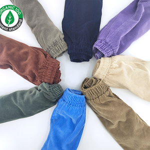 Pantalones cortos de pana personalizables de algodón orgánico ajustados para hombre, pantalones cortos cómodos multicolores respetuosos con el medio ambiente para hombre - Product Image 6