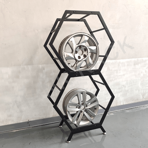 Espositore a forma di nido d'ape per cerchioni per auto espositore per fiere esagonale in metallo - Product Image 2