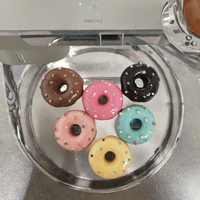 Charmes en résine en forme de beignets mignons de 22 mm, figurines alimentaires pour maison de poupée, jouets de cuisine, fabrication de bijoux, coques de téléphone, décoration de vacances