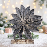 Sculpture en métal en forme de feuille, base en marbre, finition bronze foncé doré, faite à la main, statue abstraite de feuillage moderne de luxe, décoration de table pour la maison et l'hôtel