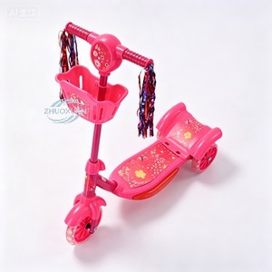 สกู๊ตเตอร์เด็กสองล้อหลากสี พร้อมเบรกมือ สำหรับเด็กอายุ 3-12 ปี จากโรงงาน - Product Image 3