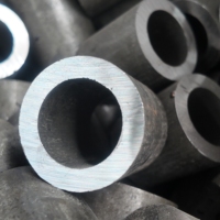 API-Zertifiziertes Präzisions-Kaltgezogenes Nahtloses Stahlrohr 2,00x0,200" mit Hochpräziser Bohrung für Hydraulikzylinder in Kundenspezifischer Größe