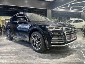 รถยนต์ออดี้ Q5L 45 TFSI SUV ปี <span class=keywords><strong>2020</strong></span> แบบ 5 ที่นั่ง เครื่องยนต์ 2.0T เทอร์โบ ล้อแม็ก R20 พวงมาลัยซ้าย สีดำ ขับเคลื่อนสี่ล้อ - Product Image 3
