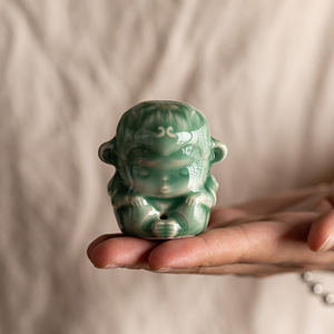 Porte-encens singe en céramique Celadon, figurine de thé artisanale pour cérémonie du thé, décoration d'intérieur, origine Dehua - Product Image 1