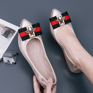 Chaussures plates pour femmes, grandes et petites tailles 32-45, design OEM d'usine, avec perles et strass, style ballerines à enfiler, plusieurs couleurs - Product Image 2