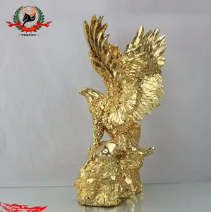מותאם אישית זהב שרף נשר פסל גביע זהב נשר פסלי קישוט