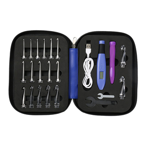 Juego <span class=keywords><strong>de</strong></span> ganchos <span class=keywords><strong>de</strong></span> ganchillo <span class=keywords><strong>de</strong></span> 18 tamaños <span class=keywords><strong>con</strong></span> <span class=keywords><strong>luz</strong></span> <span class=keywords><strong>LED</strong></span> y Contador <span class=keywords><strong>de</strong></span> puntadas y filas, mango ergonómico Digital, Kit <span class=keywords><strong>de</strong></span> tejer, herramienta <span class=keywords><strong>de</strong></span> bricolaje para principiantes - Product Image 1