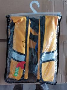 Usine haute qualité sports nautiques surf <span class=keywords><strong>piscine</strong></span> jouer sécurité <span class=keywords><strong>sauvetage</strong></span> 150N <span class=keywords><strong>gilet</strong></span> <span class=keywords><strong>de</strong></span> <span class=keywords><strong>sauvetage</strong></span> gonflable - Product Image 4