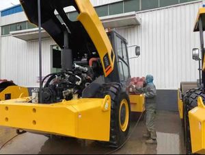 Rodillo Vibratorio para Carreteras de 20 Toneladas 6120E CLG6120E, Mini Rodillo Compactador para Carreteras en Stock - Product Image 2