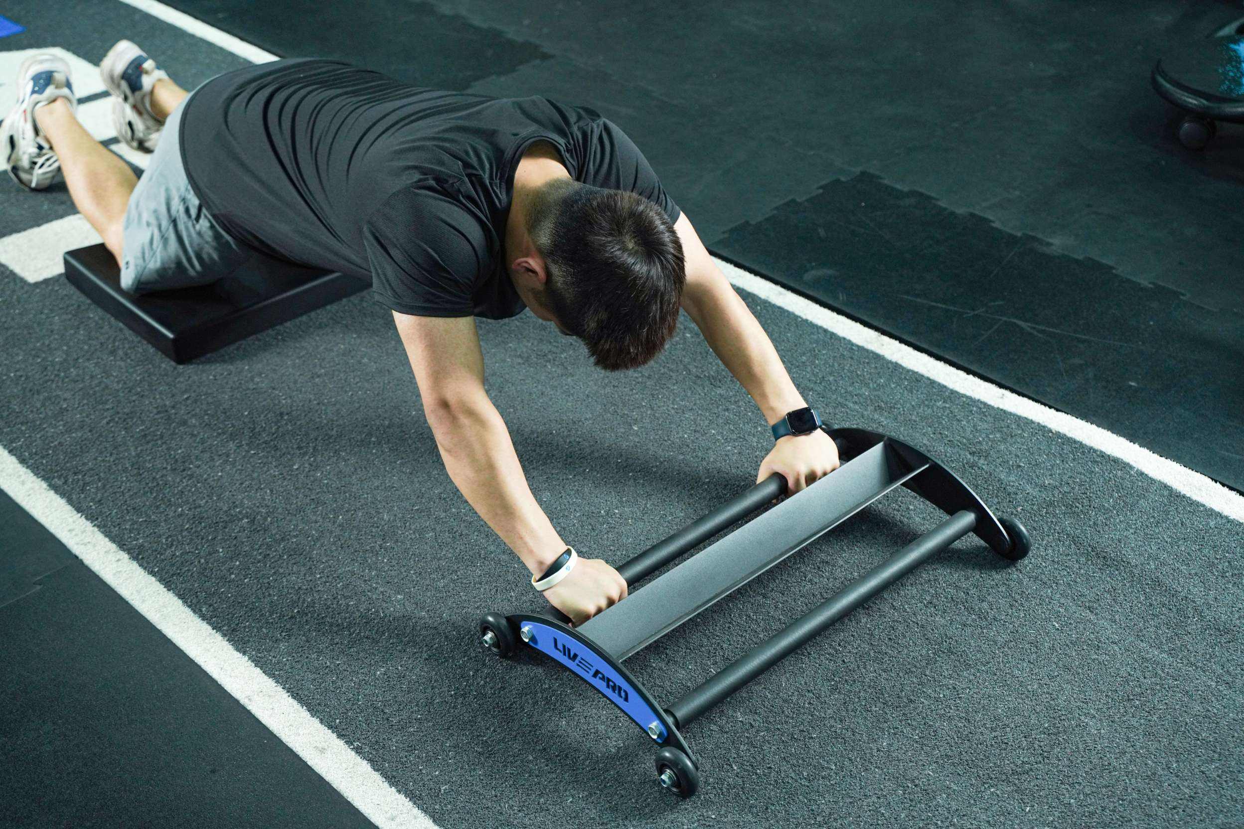 How to Choose the Best Glute Ham Roller: A Complete Buying Guide