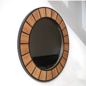 <span class=keywords><strong>Grand</strong></span> <span class=keywords><strong>miroir</strong></span> mural rond fabriqué à la main Décor rustique moderne avec des accents de chêne naturel Design Sunburst en bois pour le salon - Product Image 1