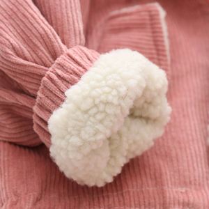 Tissu de doublure pour manteau en fourrure, manteau en fourrure d'agneau Kalgan, manteau en fourrure de Mongolie, fabricant de vêtements - Product Image 3