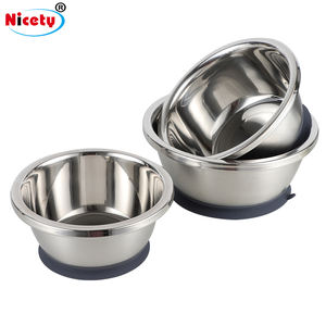 Mangkuk Pemberi Makan Anjing Stainless Steel dengan Pengisap Mangkuk Anjing Kapasitas Besar dengan Silikon Bawah Mangkuk Anti-Slip - Product Image 2