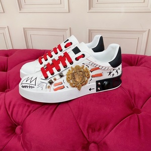 Chaussures de sport en cuir pour hommes, design personnalisé, élégantes et luxueuses, de qualité supérieure ; chaussures graffiti pour femmes - Product Image 2