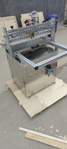 เครื่องหยอดเมล็ดแบบกึ่งอัตโนมัติสำหรับถาดเพาะเมล็ด ขายตรงจากโรงงาน ใช้สำหรับหยอดเมล็ดในถาดและ<span class=keywords><strong>เมล็ด</strong></span><span class=keywords><strong>พันธุ์</strong></span><span class=keywords><strong>ผัก</strong></span>หลากหลายชนิดได้อย่างอัตโนมัติ - Product Image 3