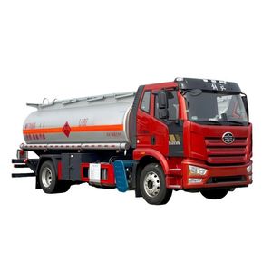 Camión Cisterna Diésel FAW J6L 4x2 de 15000 Litros, Camión de Suministro de Combustible con Bomba para Reabastecimiento de Combustible Inflamable - Product Image 1