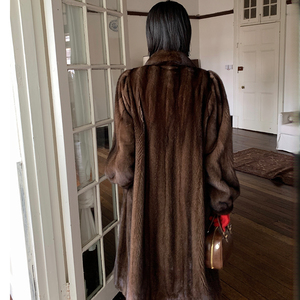 Cappotti in pelliccia di volpe di lusso lunghi marrone a lunghezza intera 2025 americano <span class=keywords><strong>Plus</strong></span> con tasche per le donne - Product Image 2