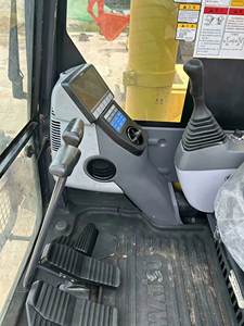 Les composants PC400-8R noyau de peinture d'origine de l'excavatrice KOMATSU utilisée incluent l'engrenage de moteurs de moteur du Japon - Product Image 5