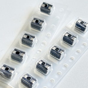 Bề mặt gắn <span class=keywords><strong>chip</strong></span> hạt thành phần cho EMI RFI ức chế tiếng ồn với khả năng chịu nhiệt cao - Product Image 3