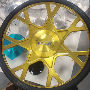 ฝาครอบพวงมาลัย LENZIO สีทองพร้อมดีไซน์รังผึ้งสำหรับการอัพเกรดแบบรีเทฟิต - Product Image 3