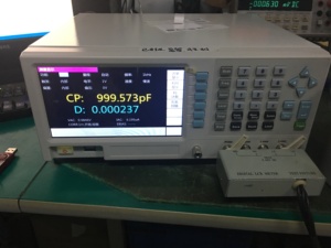 เครื่องวัดแบบตั้งโต๊ะ ดิจิตอลบริดจ์ ช่วงการวัด 10Hz-1MHz ซีรีส์ ET3500 - Product Image 5
