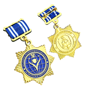 Medalla de Metal con Estrella Tallada y Baño de Oro Personalizada, Fabricante OEM ODM, Hecho a Pedido, Directo de Fábrica, Reconocimiento Corporativo - Product Image 1