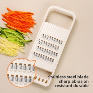 Râpe en plastique multifonctionnelle avec trancheuse facile à utiliser pour la cuisine domestique, idéale pour râper les pommes de terre, les carottes et les fruits - Product Image 2
