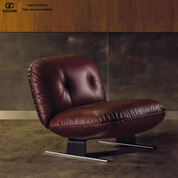 Fauteuil lounge en cuir de style italien de luxe, mobilier de maison haut de gamme, design de fauteuil avec repose-pieds