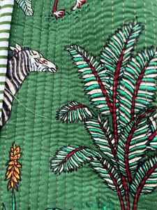 Bolso de Mano Acolchado de Algodón con Estampado Artesanal, Hecho a Mano en India, para Necesidades Cotidianas, Viajes y Compras - Product Image 5