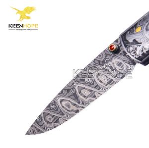 KEENHOPE Navaja de Bolsillo de Lujo EE. UU. <span class=keywords><strong>Mike</strong></span> Norris Hornets Patrón Grabado a Mano Dorado Hannya Fantasma Incrustado Mango de Piedra de Lana - Product Image 2