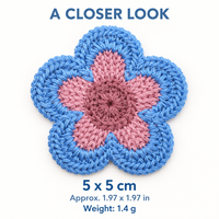 Applique florale au crochet bleue et rose de 2 pouces à coudre pour vêtements, chapeaux, sacs, accessoires pour cheveux et projets de bricolage