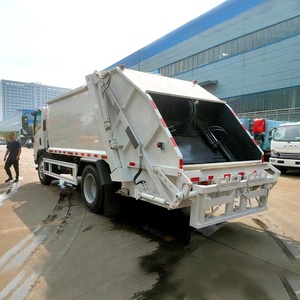 Camion Compattatore di Rifiuti I SUZU ELF 7 CBM Piccolo Camion per la Compressione dei Rifiuti in Vendita - Product Image 3