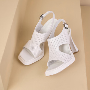 Sandalias Retro Hechas a Mano de Nicho para Mujer, Verano 2025, Nuevas, Cómodas para Usar al Aire Libre - Product Image 1