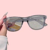 Lunettes optiques carrées simples vintage unisexes, design à rivets, anti-lumière bleue, lunettes de lecture pour hommes et femmes