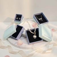 Boîte d'emballage rigide carrée en carton ZXF tendance et portable avec logo pour bijoux (bracelet, boucles d'oreilles, bague, pendentif)